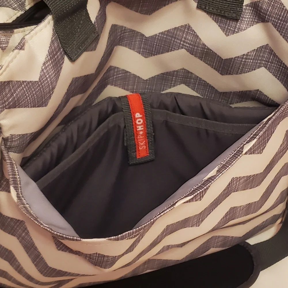 SkipHop Gray/White Chevron Duo Signature Diaper Bag w/Changing Pad